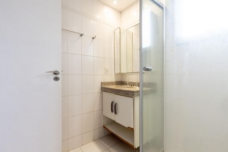 Apartamento à venda com 110m², 2 quartos e 2 vagas Apartamento à venda com 110m², 2 quartos e 2 vagasQuarto 1 - Banheiro da Suite