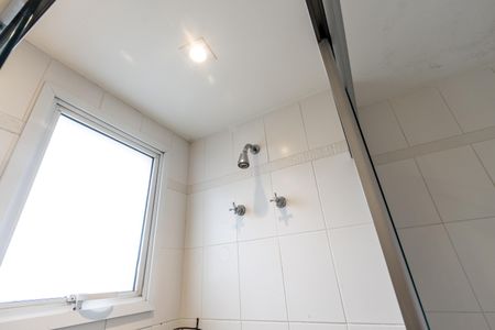 Apartamento à venda com 110m², 2 quartos e 2 vagas Apartamento à venda com 110m², 2 quartos e 2 vagasQuarto 1 - Banheiro da Suite
