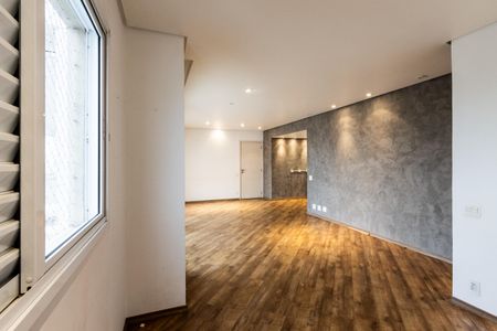 Apartamento à venda com 110m², 2 quartos e 2 vagas Apartamento à venda com 110m², 2 quartos e 2 vagasSala