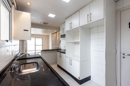 Apartamento à venda com 110m², 2 quartos e 2 vagas Apartamento à venda com 110m², 2 quartos e 2 vagasCozinha