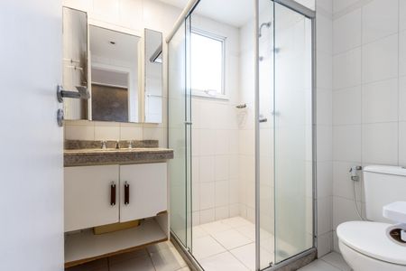 Apartamento à venda com 110m², 2 quartos e 2 vagas Apartamento à venda com 110m², 2 quartos e 2 vagasQuarto 1 - Banheiro da Suite