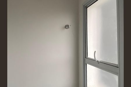 Banheiro de apartamento à venda com 3 quartos, 87m² em Umuarama, Osasco