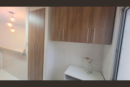 Apartamento à venda com 64m², 2 quartos e 1 vagaCozinha e Área de Serviço