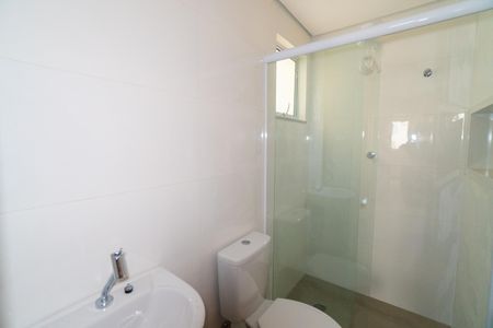 Banheiro de apartamento para alugar com 1 quarto, 26m² em Jardim Oriental, São Paulo