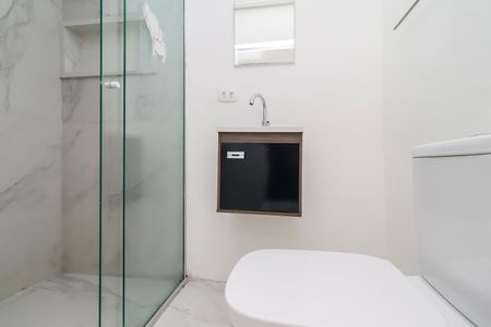 Casa para alugar com 100m², 2 quartos e sem vagaBanheiro da Suíte 2