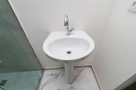 Casa para alugar com 100m², 2 quartos e sem vagaBanheiro da Suíte 1