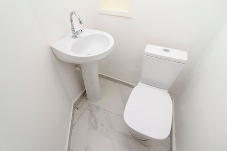 Casa para alugar com 100m², 2 quartos e sem vagaLavabo