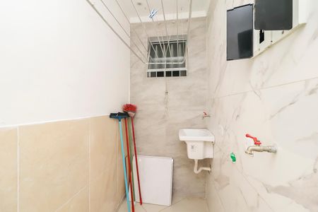 Casa para alugar com 100m², 2 quartos e sem vagaÁrea de Serviço