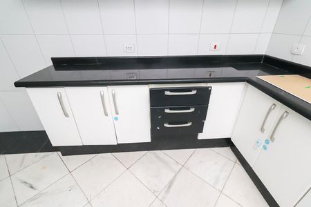 Casa para alugar com 100m², 2 quartos e sem vagaCozinha - Armários