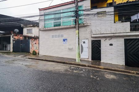 Casa para alugar com 100m², 2 quartos e sem vagaFachada