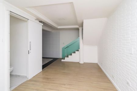 Sala de casa para alugar com 2 quartos, 100m² em Parada Xv de Novembro, São Paulo