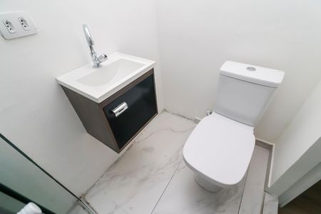 Casa para alugar com 100m², 2 quartos e sem vagaBanheiro da Suíte 2