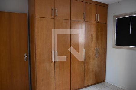 Apartamento para alugar com 76m², 3 quartos e 1 vagaSuíte