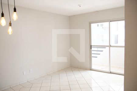 Apartamento para alugar com 76m², 3 quartos e 1 vagaSala