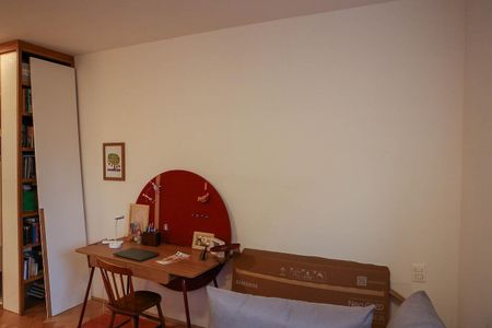 Casa à venda com 520m², 4 quartos e 2 vagas Casa à venda com 520m², 4 quartos e 2 vagasSuíte 2