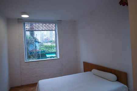 Casa à venda com 520m², 4 quartos e 2 vagas Casa à venda com 520m², 4 quartos e 2 vagasSuíte 4