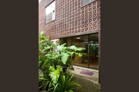 Casa à venda com 520m², 4 quartos e 2 vagas Casa à venda com 520m², 4 quartos e 2 vagasÁrea externa