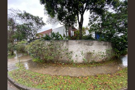 Fachada de casa à venda com 4 quartos, 520m² em Instituto de Previdência, São Paulo
