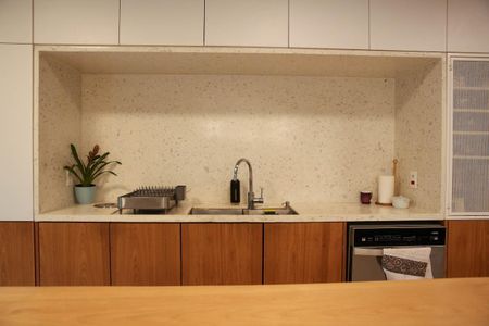 Casa à venda com 520m², 4 quartos e 2 vagas Casa à venda com 520m², 4 quartos e 2 vagasCozinha