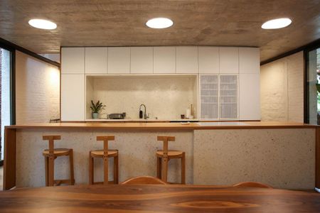 Casa à venda com 520m², 4 quartos e 2 vagas Casa à venda com 520m², 4 quartos e 2 vagasCozinha