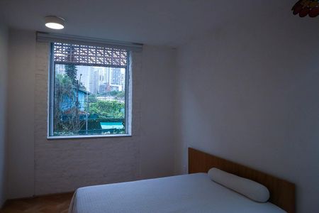 Casa à venda com 520m², 4 quartos e 2 vagas Casa à venda com 520m², 4 quartos e 2 vagasSuíte 4