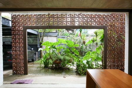 Casa à venda com 520m², 4 quartos e 2 vagas Casa à venda com 520m², 4 quartos e 2 vagasCozinha