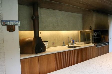 Casa à venda com 520m², 4 quartos e 2 vagas Casa à venda com 520m², 4 quartos e 2 vagasÁrea externa