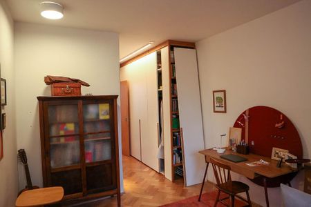 Casa à venda com 520m², 4 quartos e 2 vagas Casa à venda com 520m², 4 quartos e 2 vagasSuíte 2