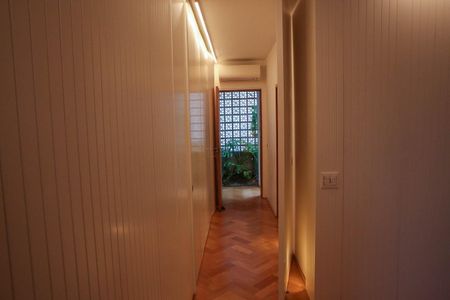 Casa à venda com 520m², 4 quartos e 2 vagas Casa à venda com 520m², 4 quartos e 2 vagasSuíte 1