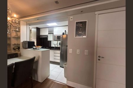 Apartamento à venda com 76m², 3 quartos e 1 vaga Apartamento à venda com 76m², 3 quartos e 1 vagaCozinha e Área de Serviço
