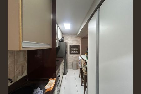 Apartamento à venda com 76m², 3 quartos e 1 vaga Apartamento à venda com 76m², 3 quartos e 1 vagaCozinha e Área de Serviço