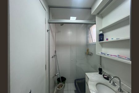Banheiro de apartamento à venda com 3 quartos, 76m² em Marechal Rondon, Canoas