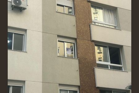 Apartamento à venda com 76m², 3 quartos e 1 vaga Apartamento à venda com 76m², 3 quartos e 1 vagaPlaca