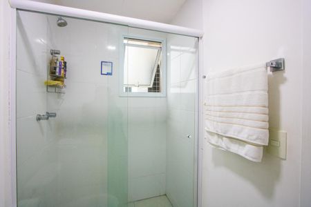 Apartamento à venda com 62m², 2 quartos e 1 vaga Apartamento à venda com 62m², 2 quartos e 1 vagaBanheiro do quarto 1