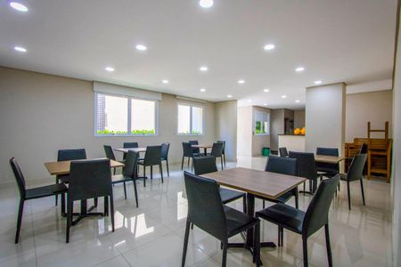 Apartamento à venda com 62m², 2 quartos e 1 vaga Apartamento à venda com 62m², 2 quartos e 1 vagaÁrea comum - Salão de festas