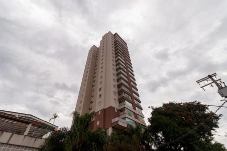 Apartamento para alugar com 77m², 3 quartos e 2 vagas Apartamento para alugar com 77m², 3 quartos e 2 vagasFachada