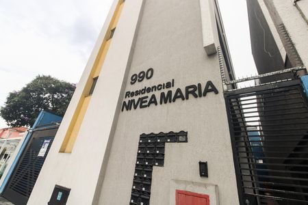 Apartamento para alugar com 38m², 2 quartos e 1 vaga Apartamento para alugar com 38m², 2 quartos e 1 vagaFachada