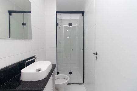 Banheiro de apartamento para alugar com 2 quartos, 31m² em Parque Novo Mundo, São Paulo
