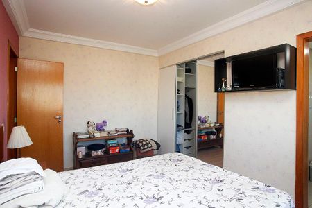 Apartamento à venda com 130m², 3 quartos e 3 vagasQuarto 1 Suíte
