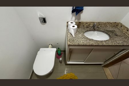 Casa para alugar com 235m², 3 quartos e 2 vagasLavabo