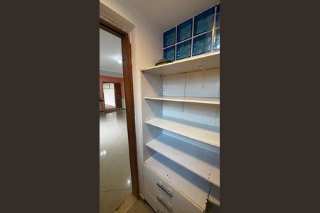 Casa para alugar com 235m², 3 quartos e 2 vagasDespensa