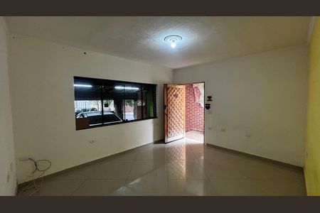 Casa para alugar com 235m², 3 quartos e 2 vagasSala