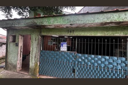 Casa para alugar com 235m², 3 quartos e 2 vagasFachada