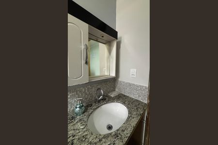 Casa para alugar com 235m², 3 quartos e 2 vagasBanheiro