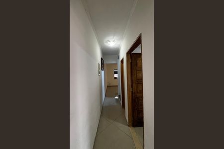 Casa para alugar com 235m², 3 quartos e 2 vagasCorredor