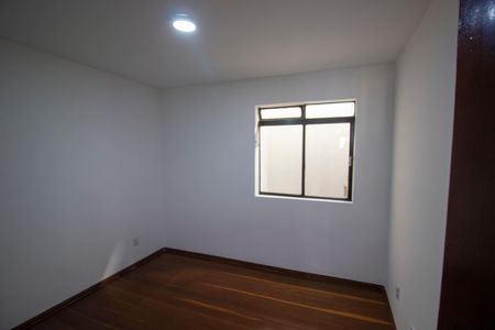 Apartamento para alugar com 186m², 4 quartos e 1 vagaQuarto