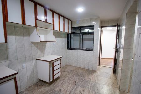 Apartamento para alugar com 186m², 4 quartos e 1 vagaCozinha