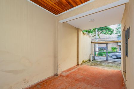Garagem de casa para alugar com 3 quartos, 190m² em Jardim das Acacias, São Paulo