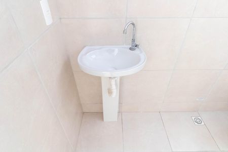 Banheiro de apartamento para alugar com 2 quartos, 47m² em Campo Grande, Rio de Janeiro