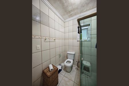 Casa de condomínio à venda com 637m², 3 quartos e 5 vagasBanheiro da suíte 2